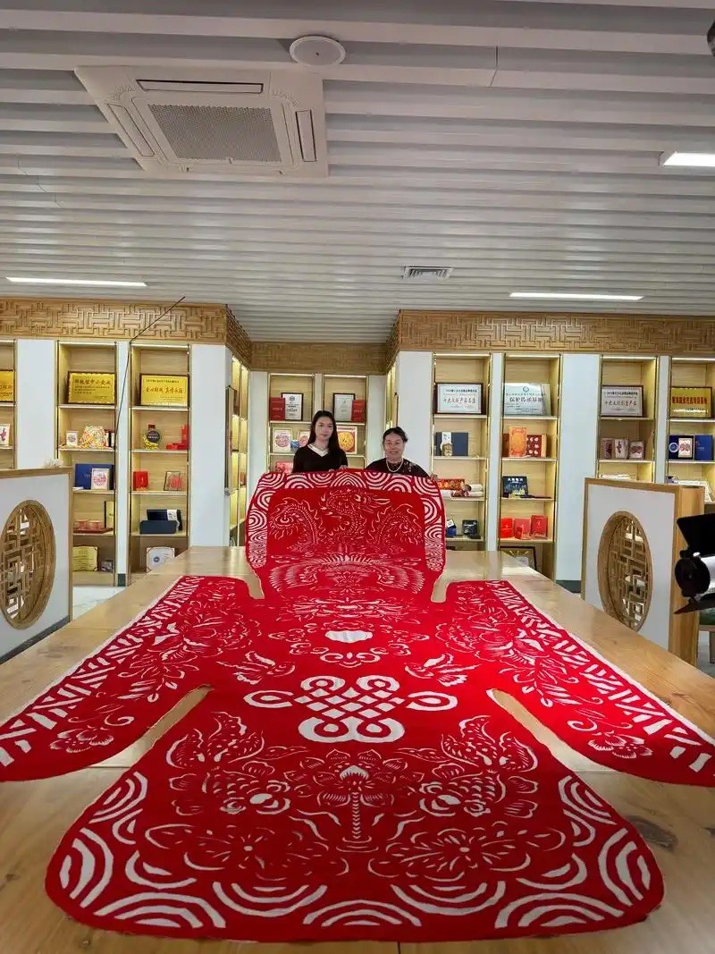 宁夏剪纸：从“炕头艺术”走向广阔舞台