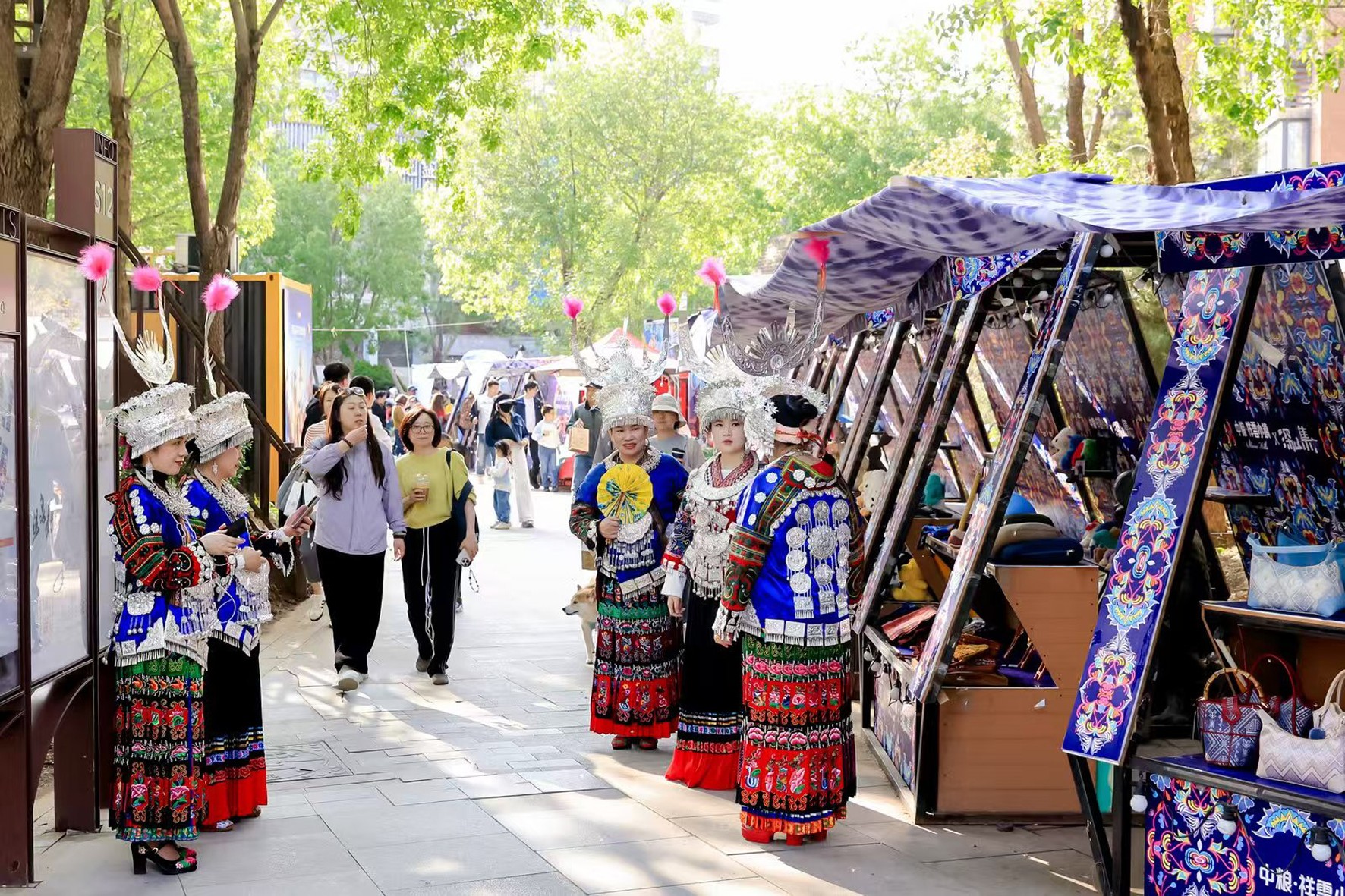 文化圆桌 | 体验经济:打开非遗消费场景的盲盒